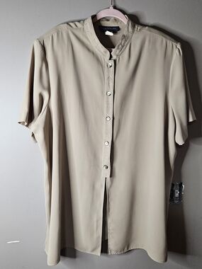 Maggie McMaughton Cottagecore Beige Short-Sleeve Button Front  Shirt Ptp 23"